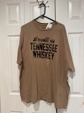 Buckle Brown "Smooth as Tennessee Whiskey" Graphic Tee